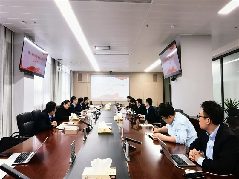 榆北煤業(yè)：強(qiáng)隊伍 助發(fā)展 這個“卓越黨務(wù)人才孵化”不簡單.jpg